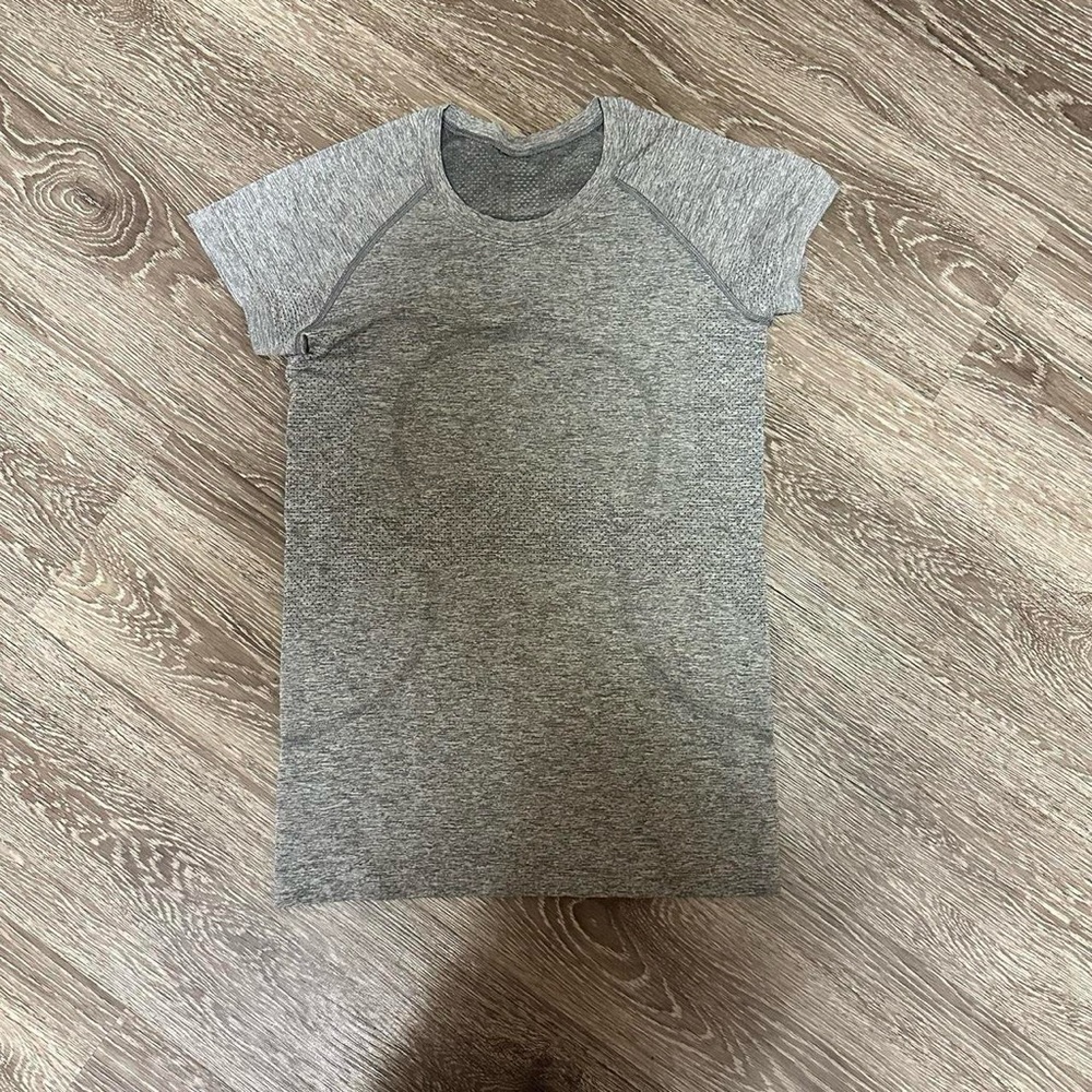 Lululemon Swiftly Tech Tee